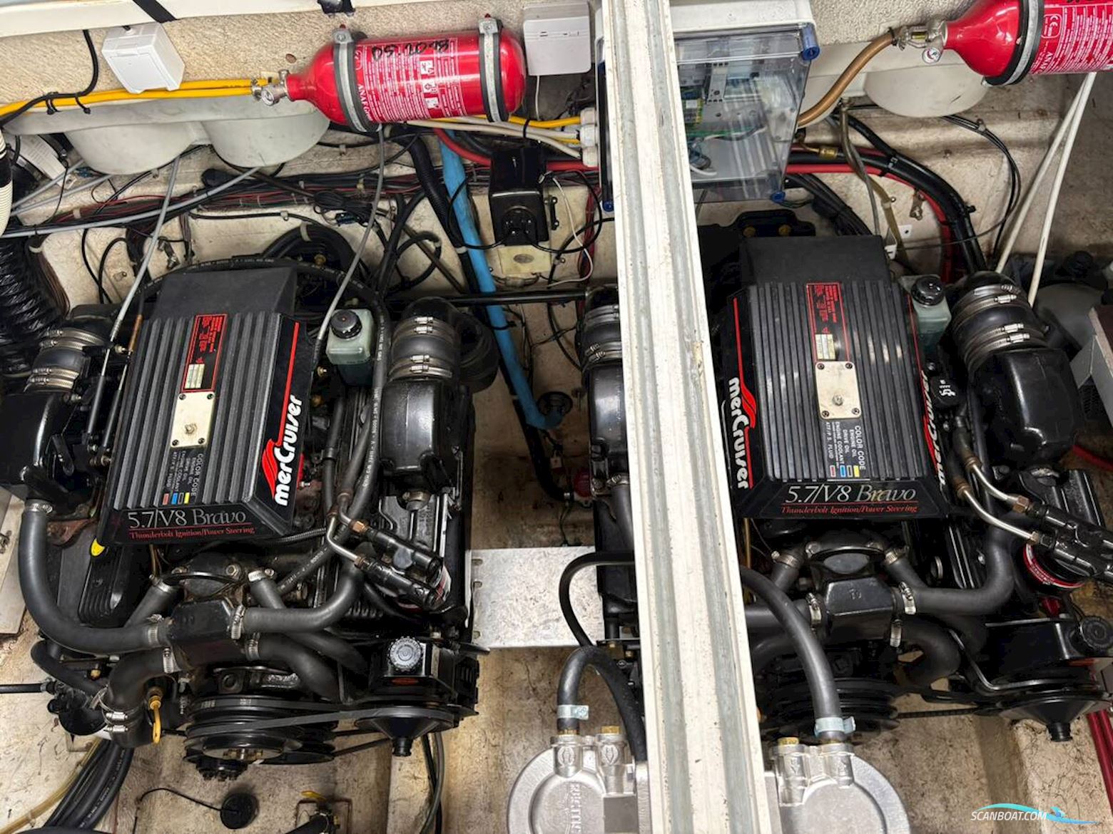 Maxum 3200 Scr