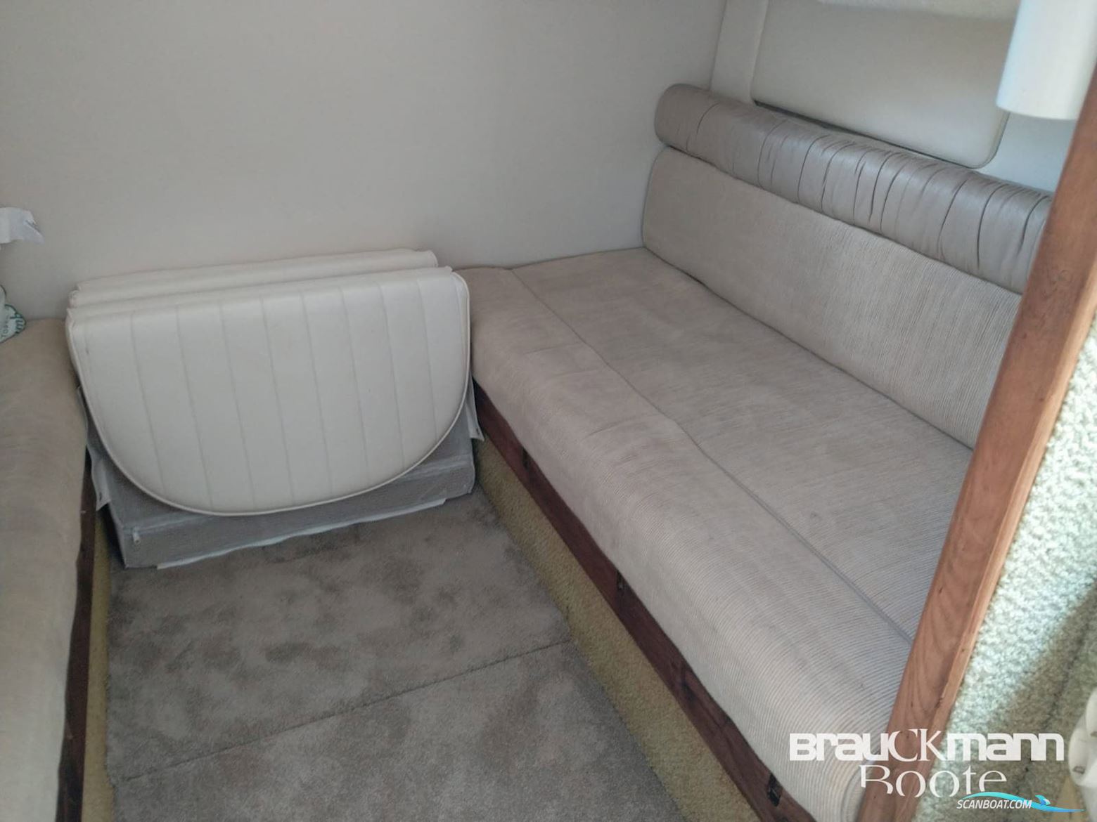 Maxum 3300 SCR