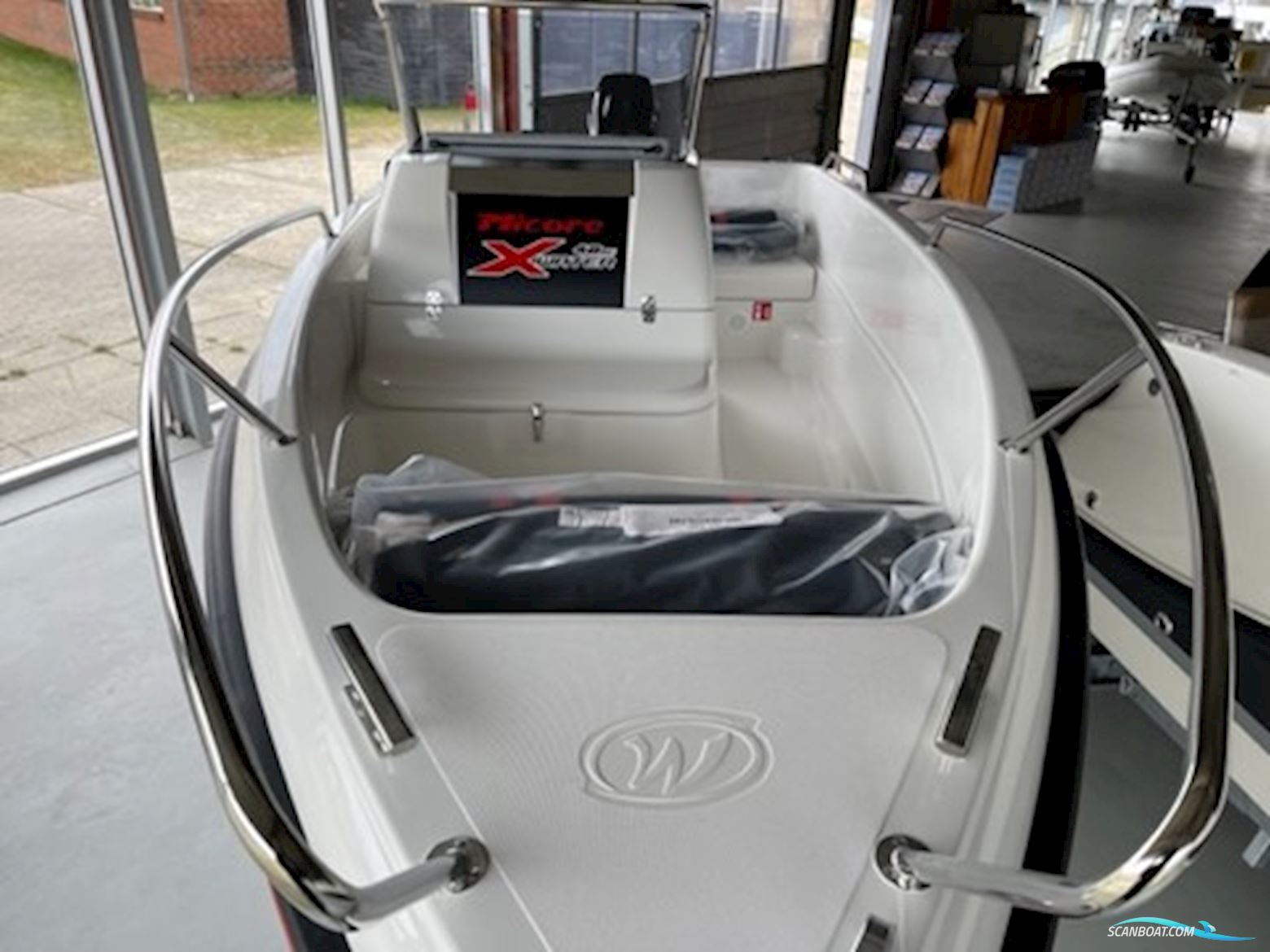 Micore XW48 SC med Mercury F60 EFI ELPT