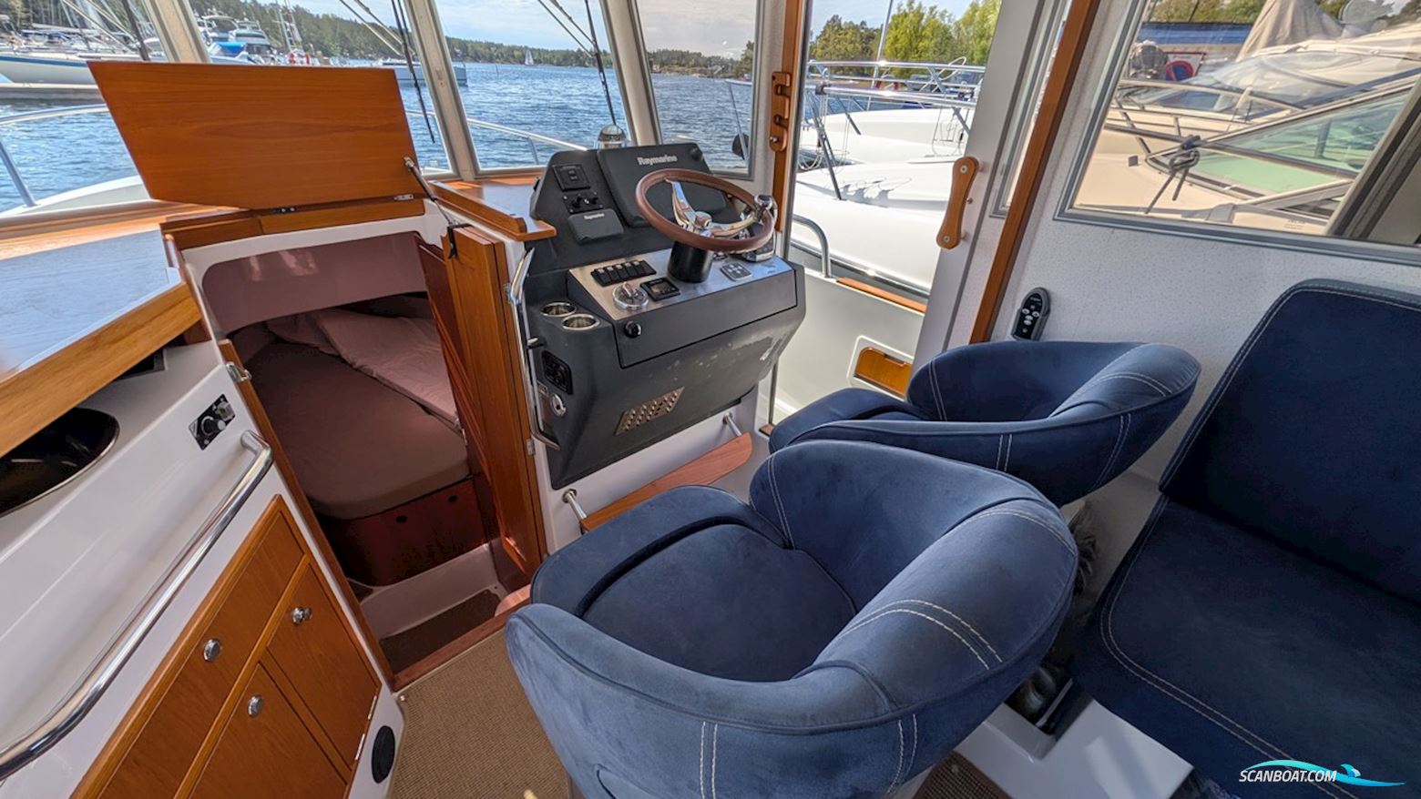Minor Offshore 28