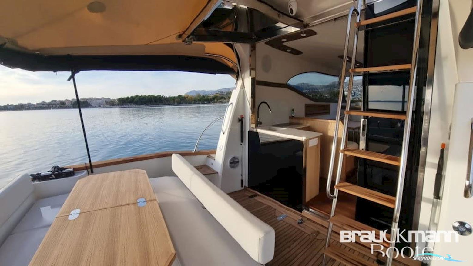 Monachus Yachts Issa 45