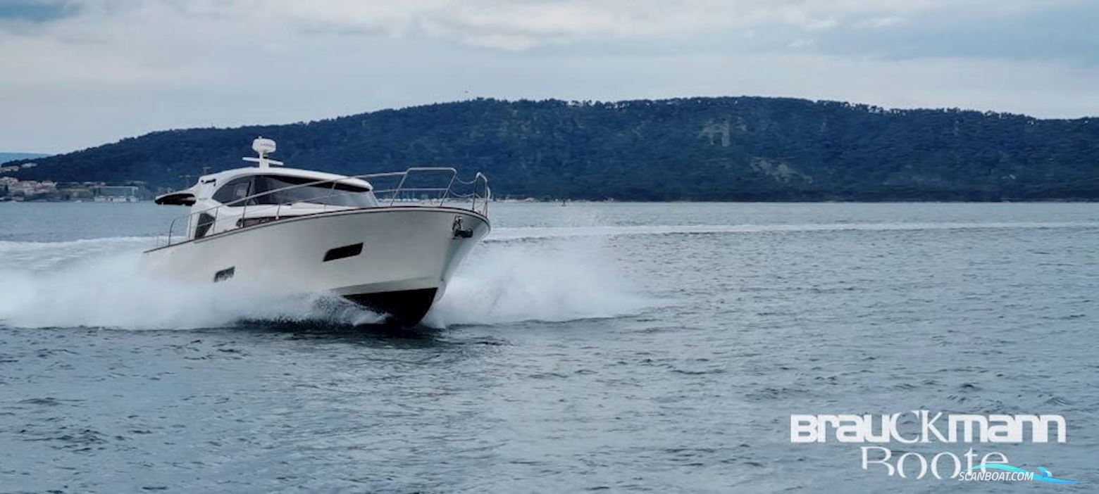 Monachus Yachts Issa 45