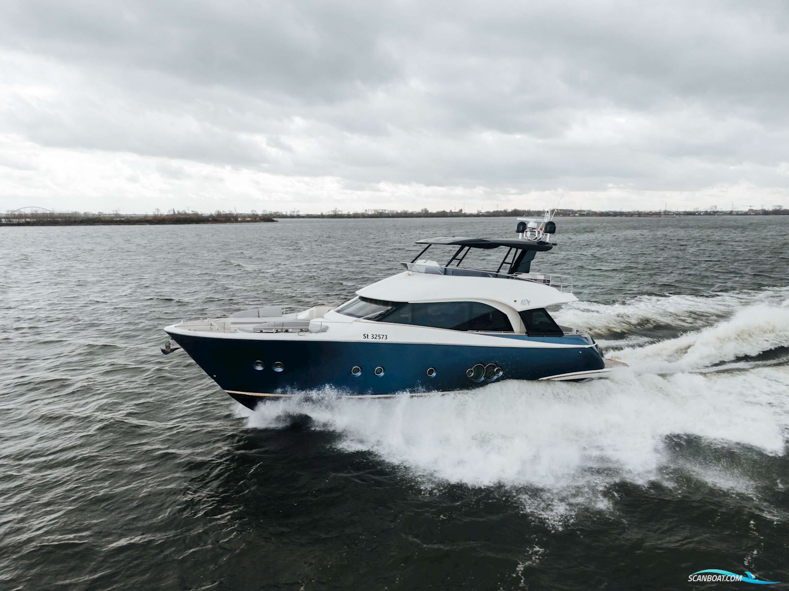 Monte Carlo Carlo Yachts 65 #20 Motorboten 2012, The Netherlands