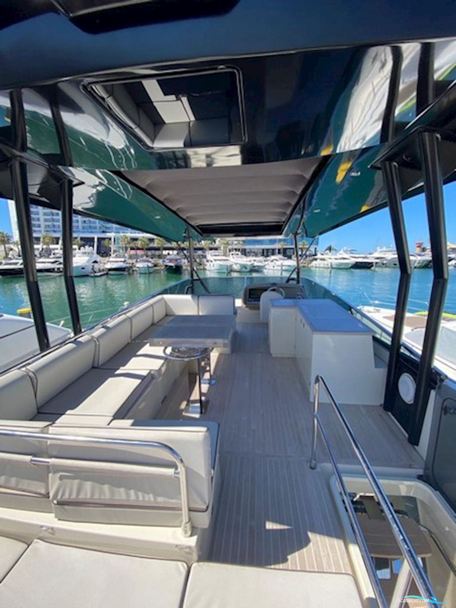 Monte Carlo Yachts 6