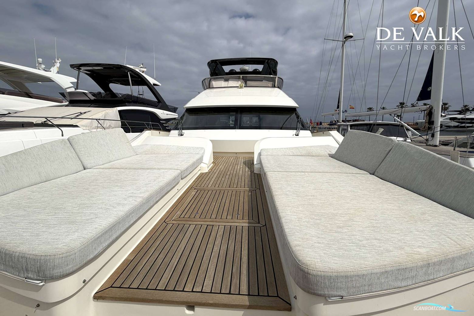 Monte Carlo Yachts 65