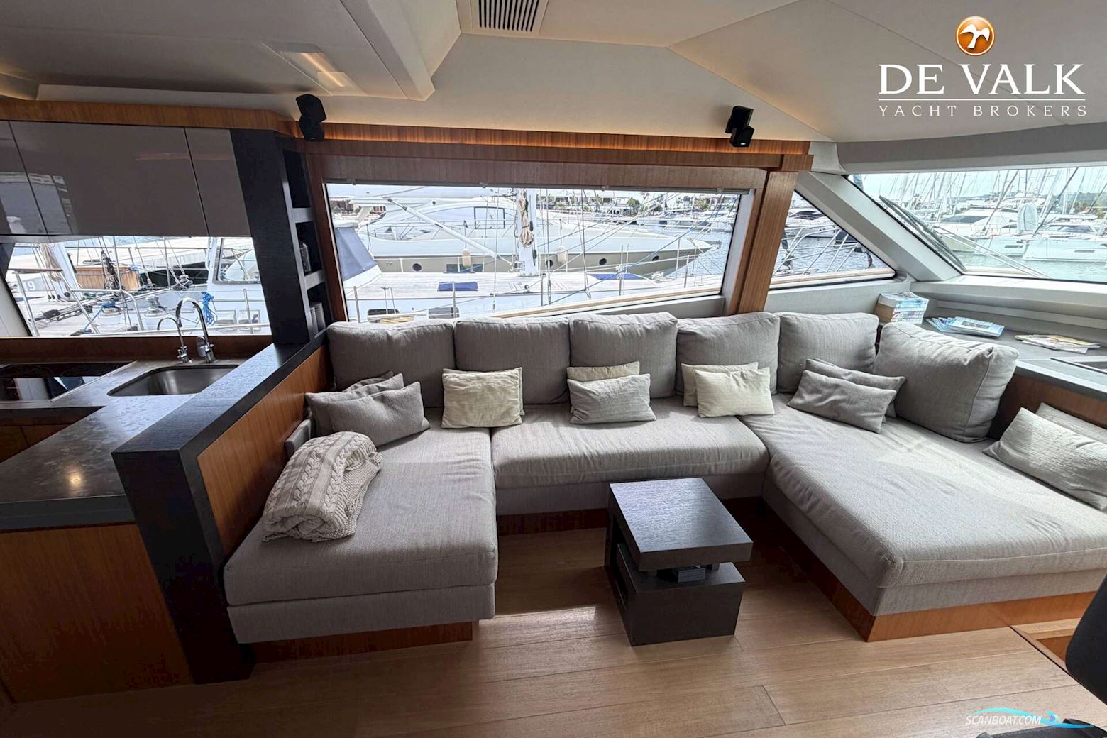 Monte Carlo Yachts 65