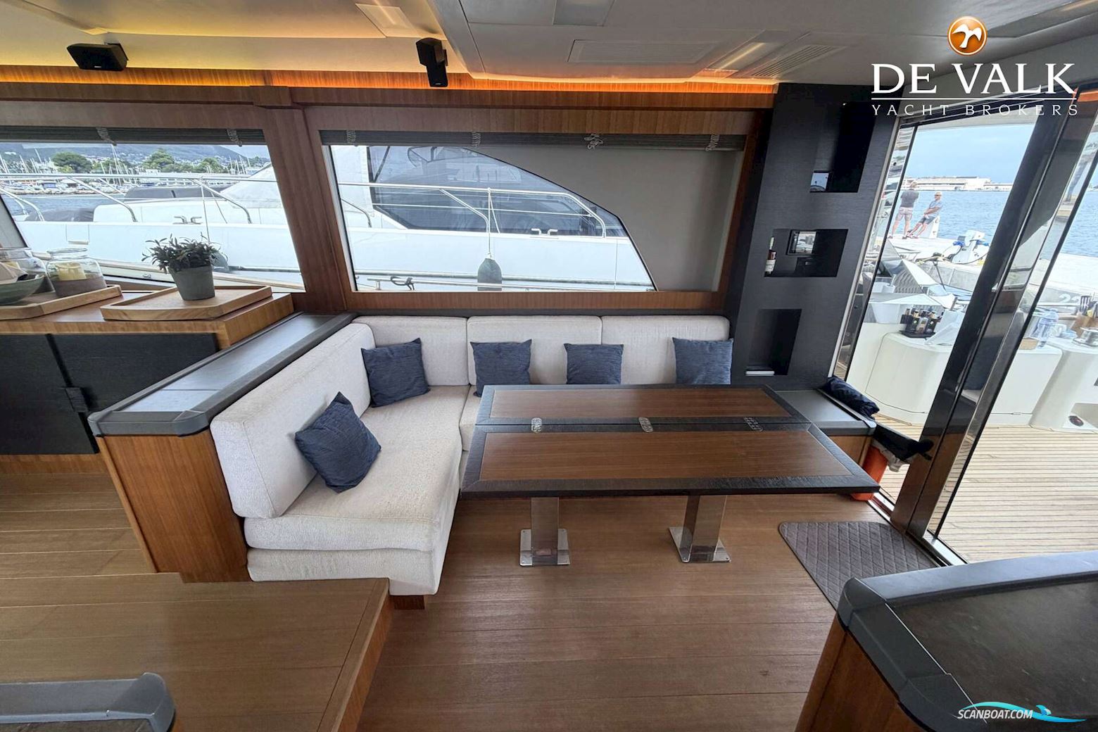 Monte Carlo Yachts 65