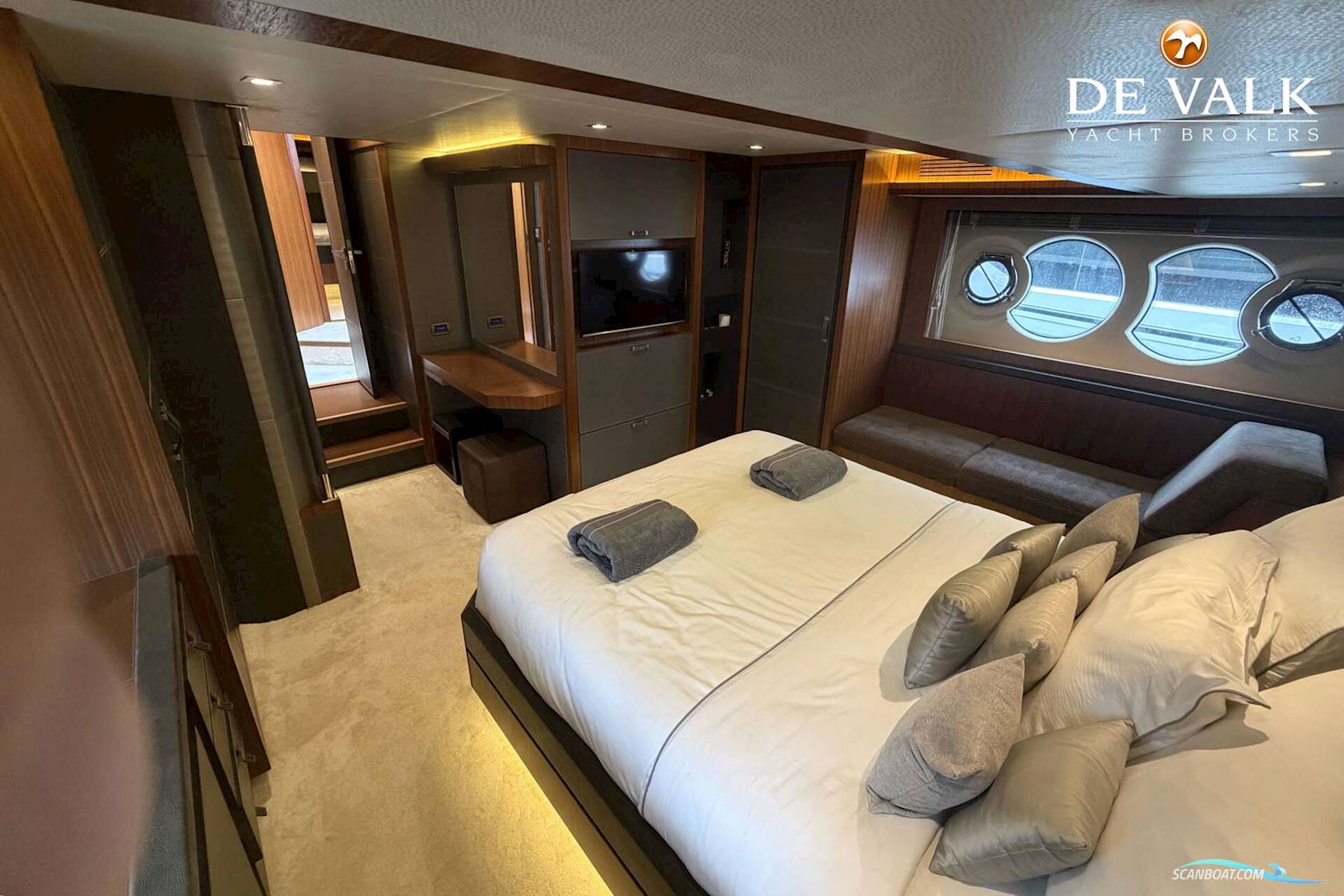 Monte Carlo Yachts 65