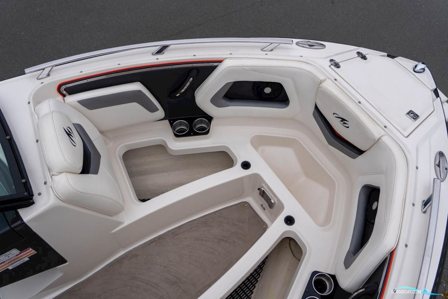 Monterey  238 Super Sport