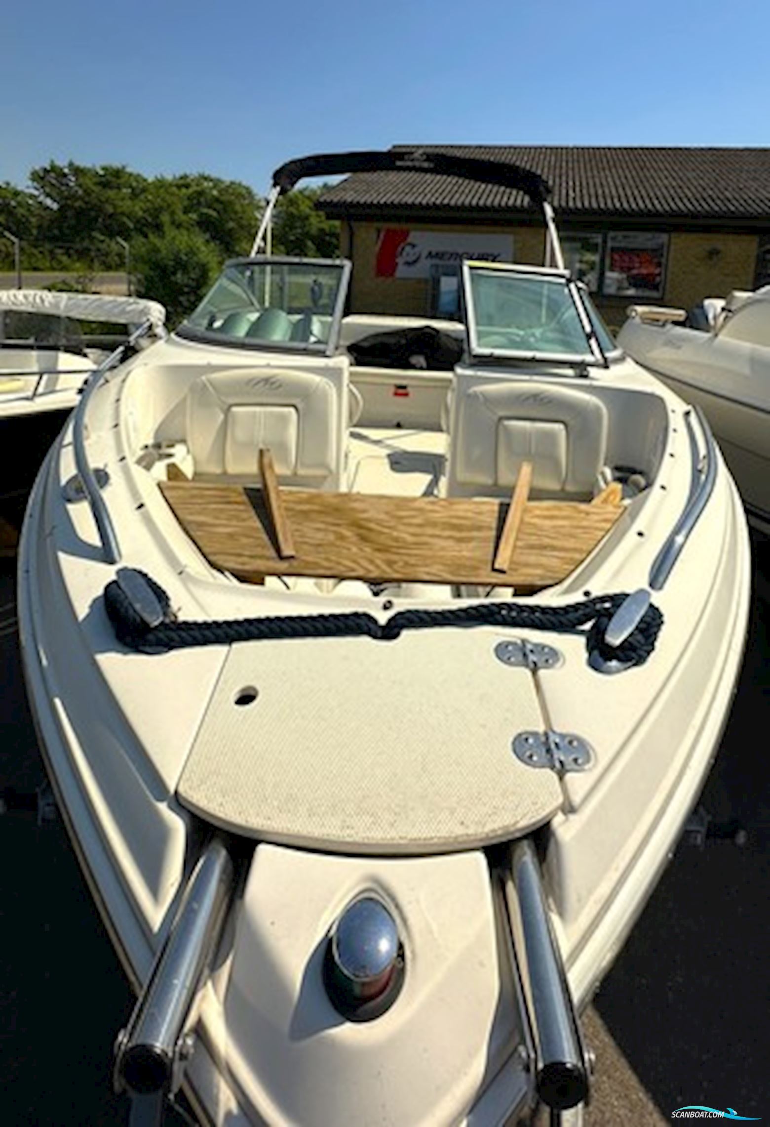 Monterey 194 FS – 2007 – Volvo Penta 4,3L – inkl. trailer – 315 timer – flot stand