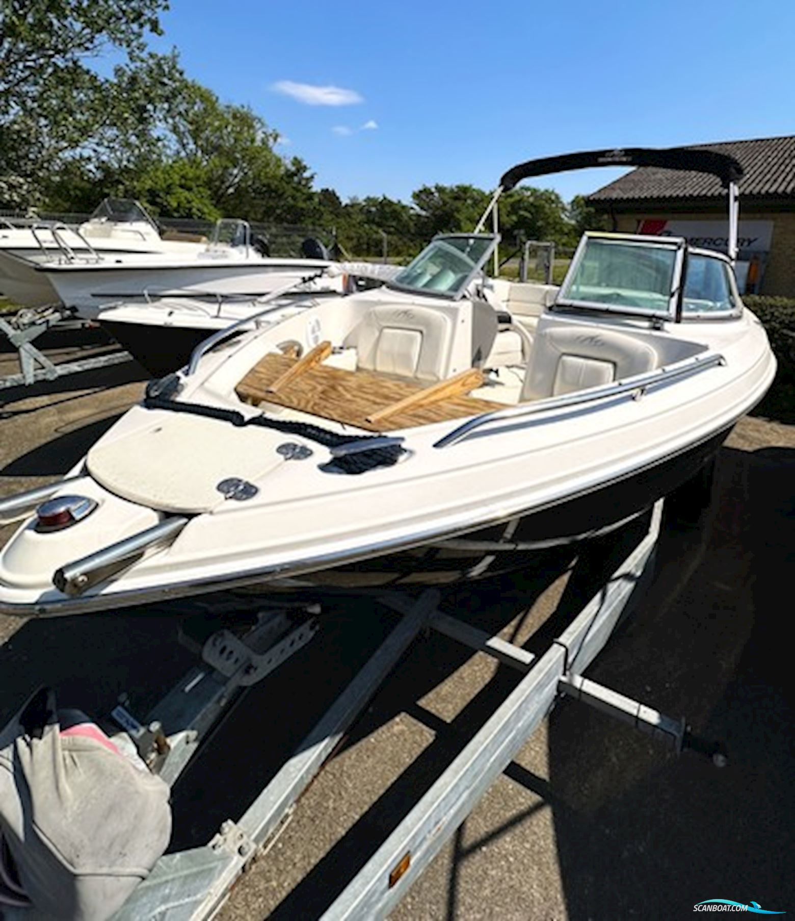 Monterey 194 FS – 2007 – Volvo Penta 4,3L – inkl. trailer – 315 timer – flot stand