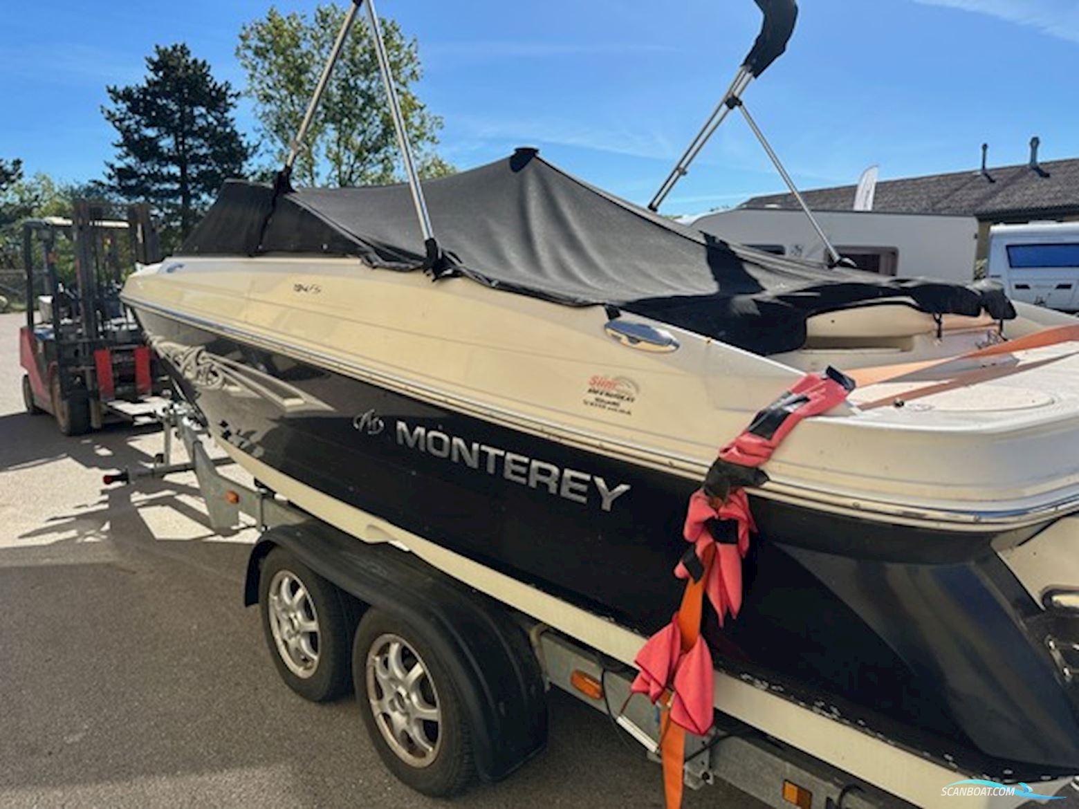 Monterey 194 FS – 2007 – Volvo Penta 4,3L – inkl. trailer – 315 timer – flot stand
