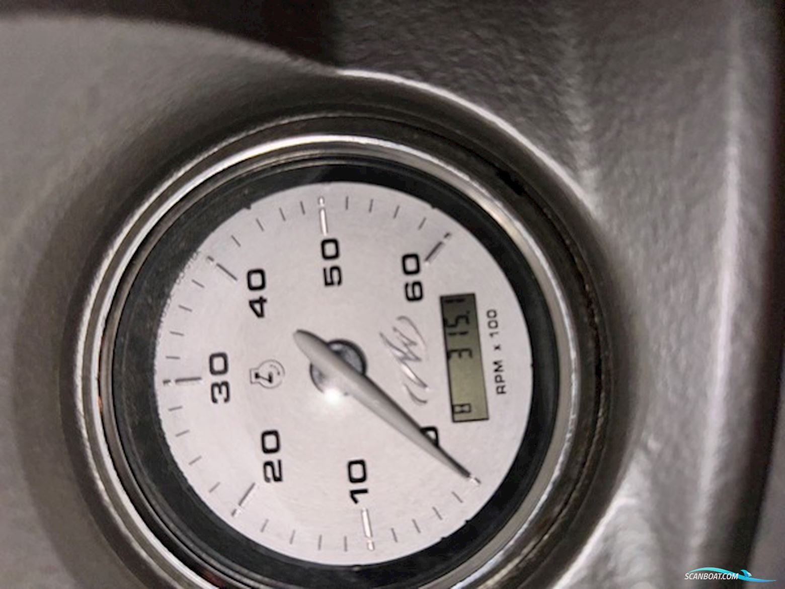 Monterey 194 FS – 2007 – Volvo Penta 4,3L – inkl. trailer – 315 timer – flot stand