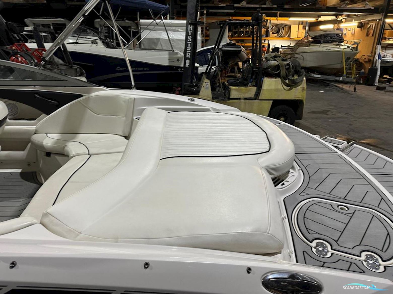 Monterey 214FS Bowrider