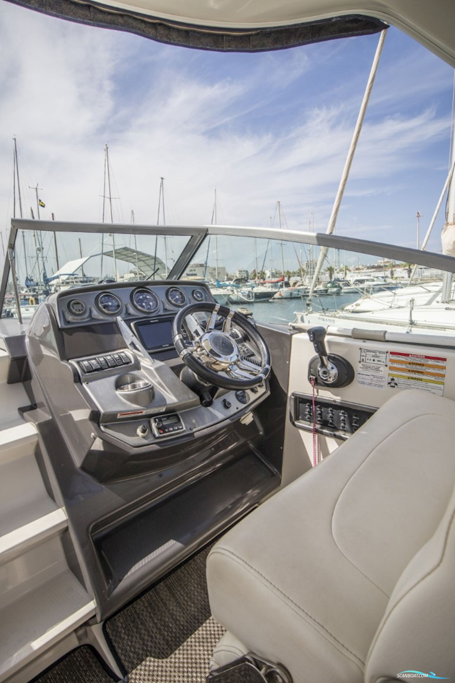 Monterey 295 SCR