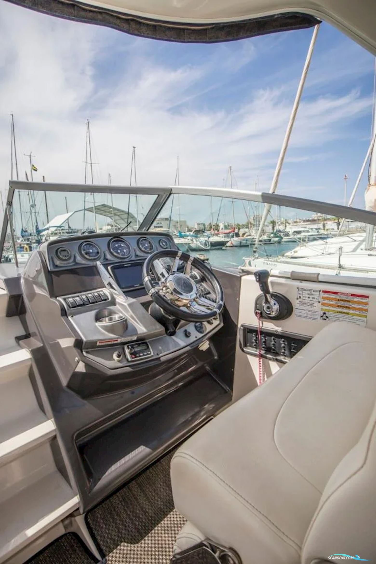 Monterey 295 Scr