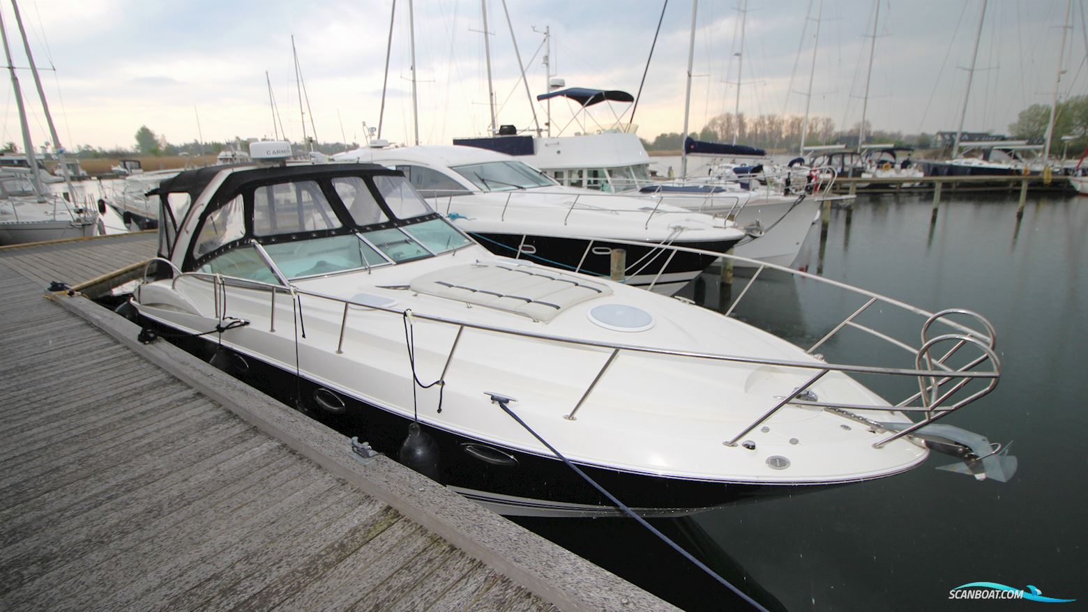 Monterey 350 / 370 Yacht