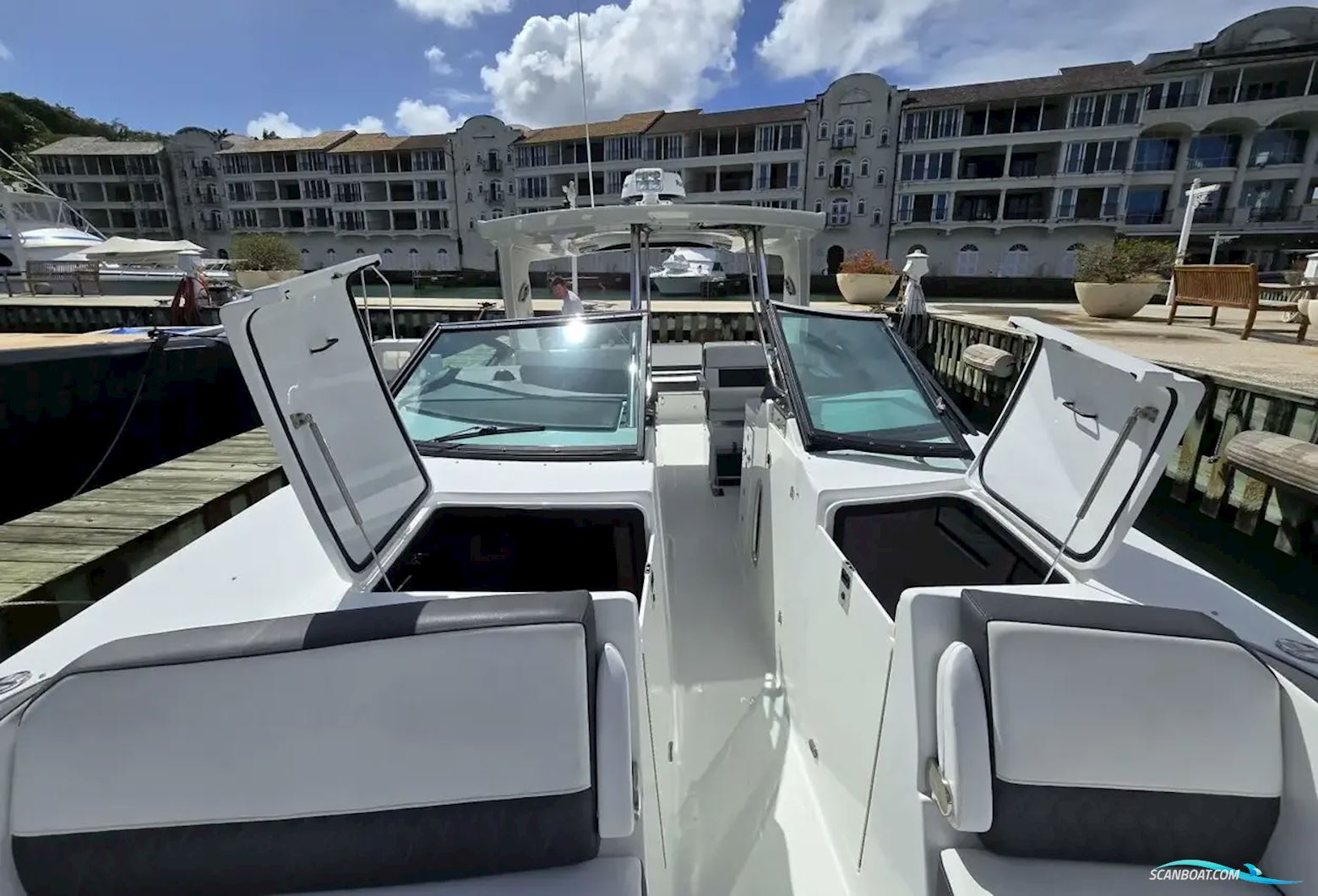 Monterey 378 Super Express