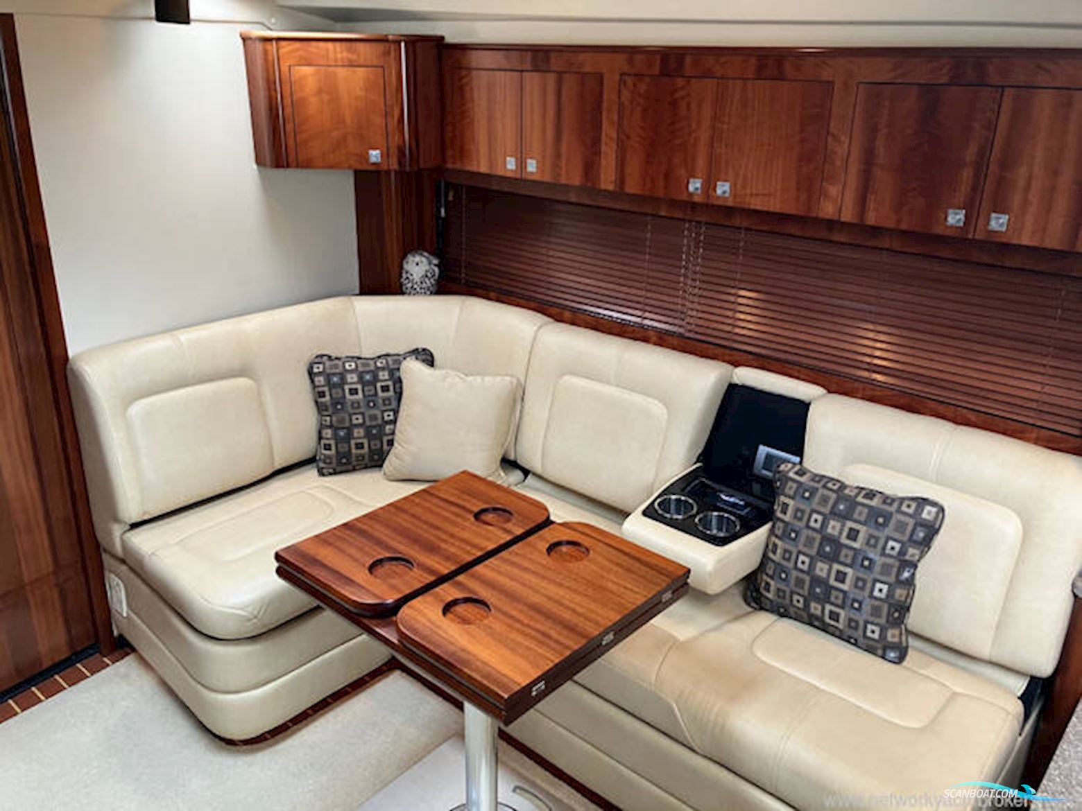 Monterey 415 Sports Yacht