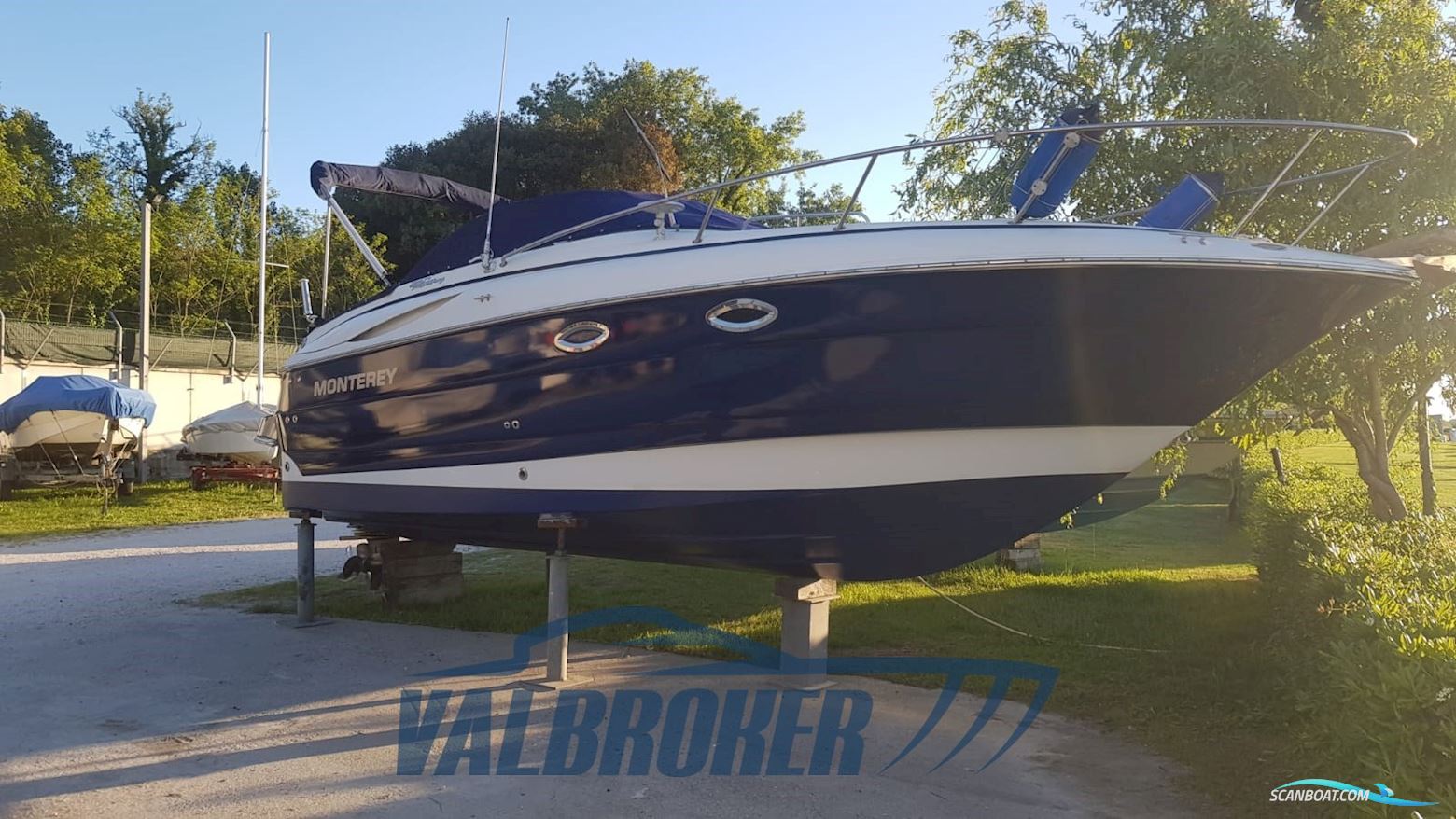 Monterey Boats 245 CR Motorboten 2003, met Volvo Penta 5.7 Gi DP/S motor, Italië