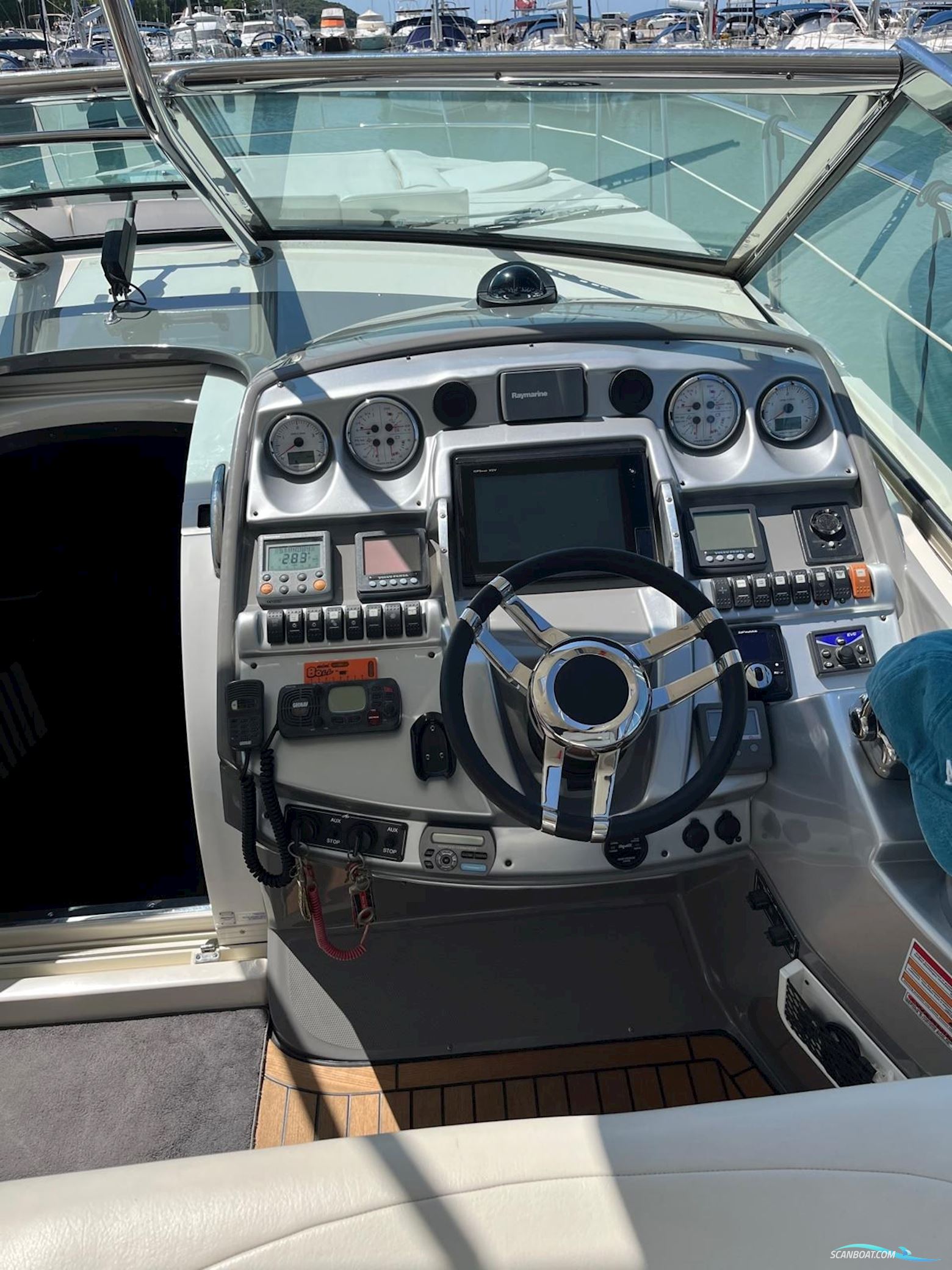 Monterey Boats Monterey 415 Sport