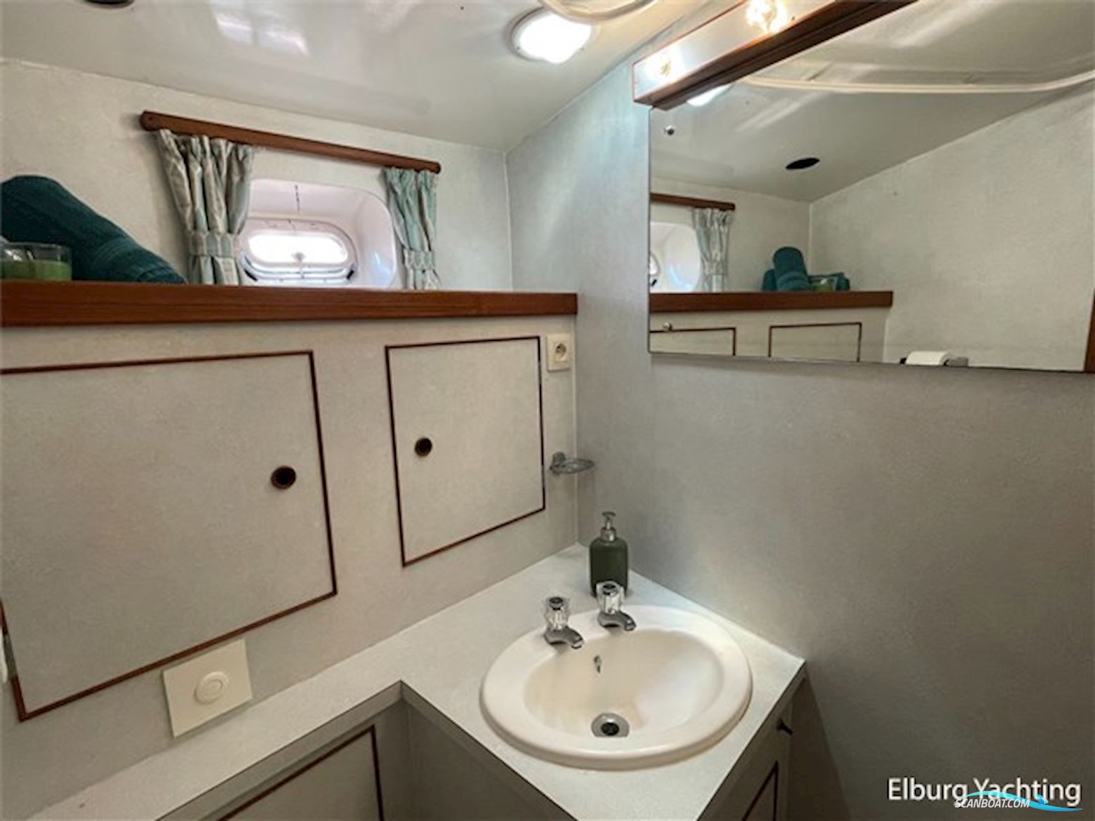 Moody Trawler 50 - Stabilizers 