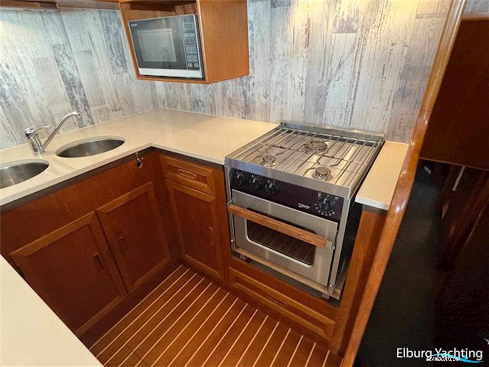 Moody Trawler 50 - Stabilizers