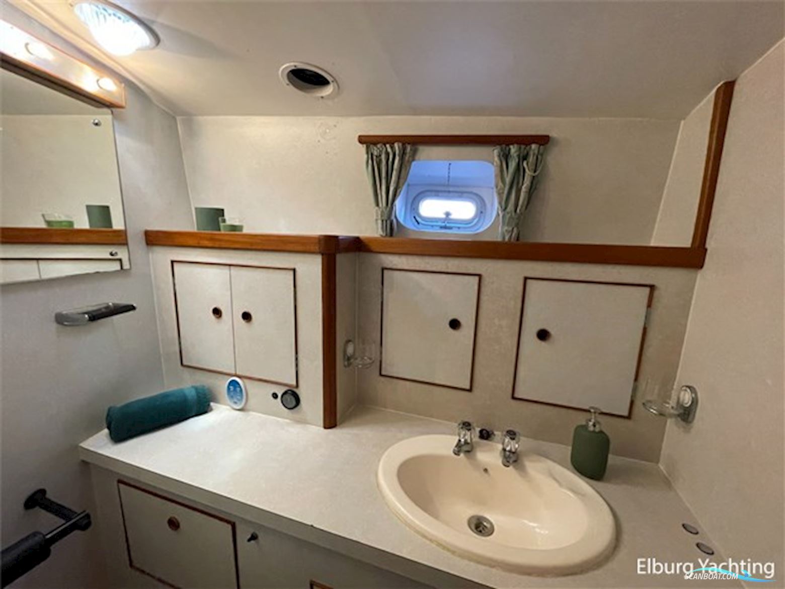 Moody Trawler 50 - Stabilizers