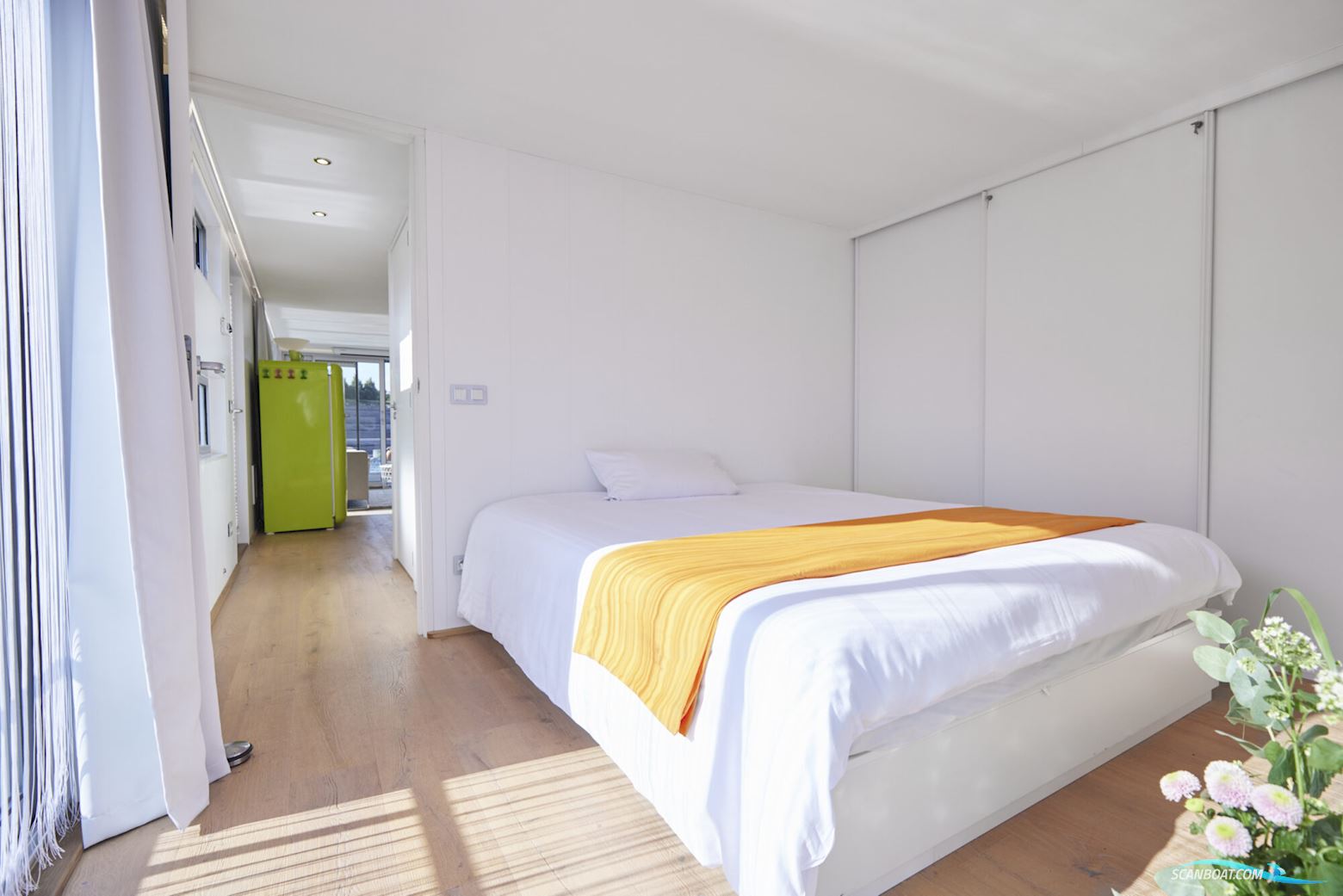 Motor Cruiser Home Traveller XXL Houseboat 1500