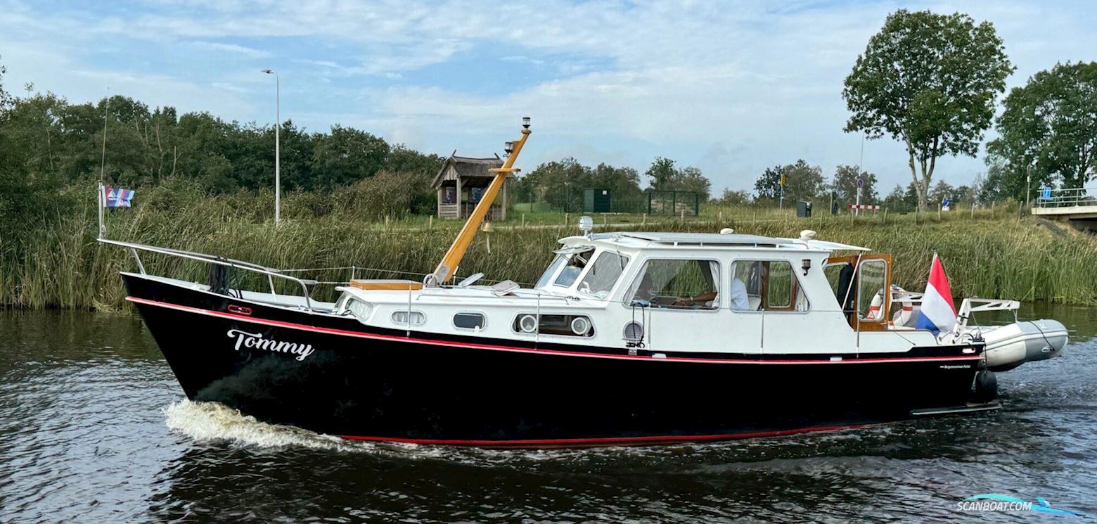 Motor Yacht Burgummermeer Kotter 10.80 OK Motorboten 1975, met Thornycroft motor, The Netherlands