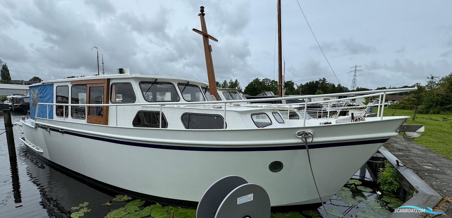 Motor Yacht Daniels Kruiser 11.50 OK Paviljoen Motorboten 1992, met Peugeot motor, The Netherlands