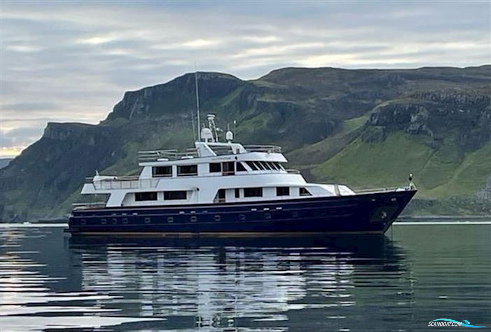 Motor Yacht Karadeniz 34m
