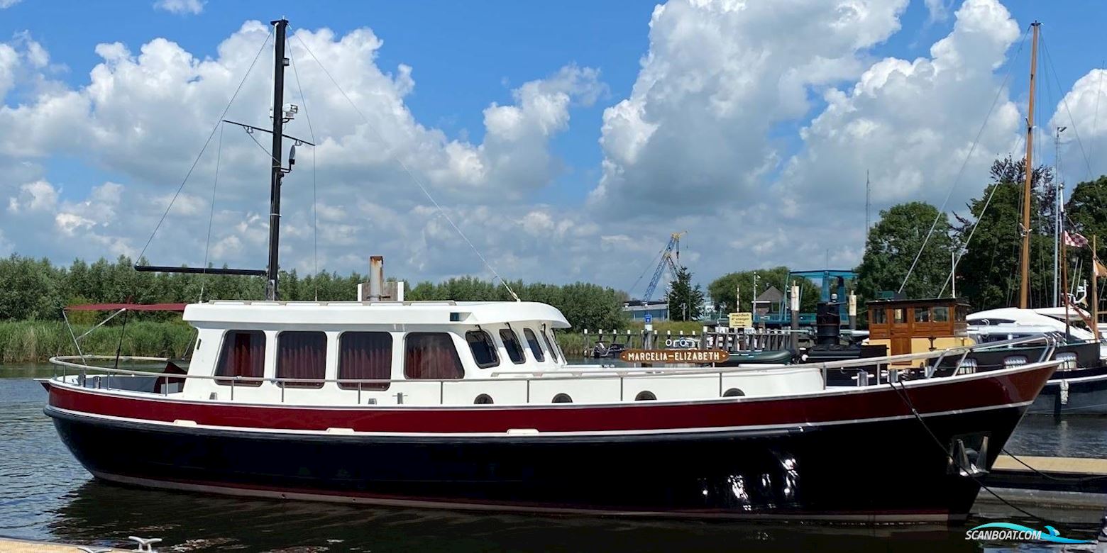 Motor Yacht T & T Rondspantkotter 14.00 OK Motorboten 1998, met Perkins motor, The Netherlands