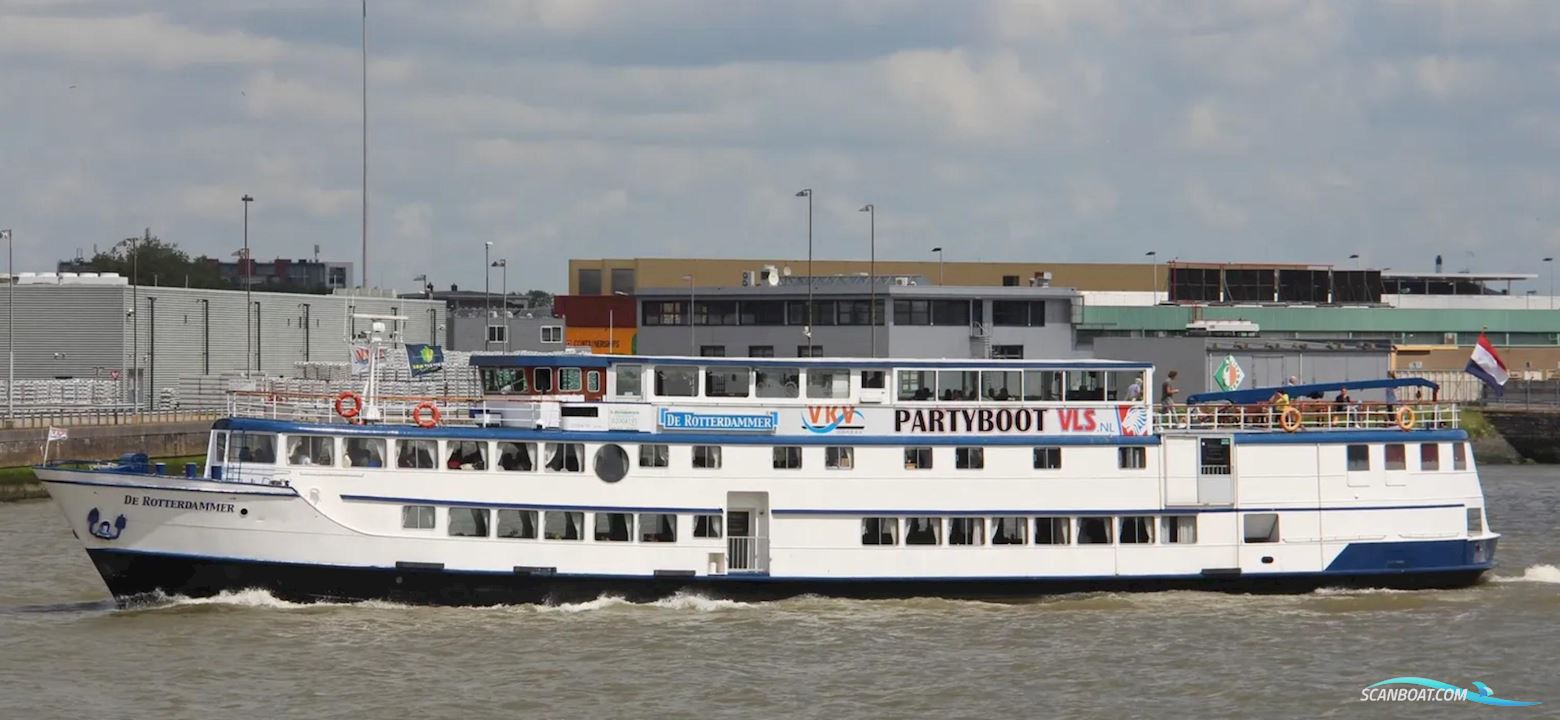 Motor Yacht Van Der Werff Passagiersschip 50.00 VS Motorboten 1954, met Deutz motor, The Netherlands