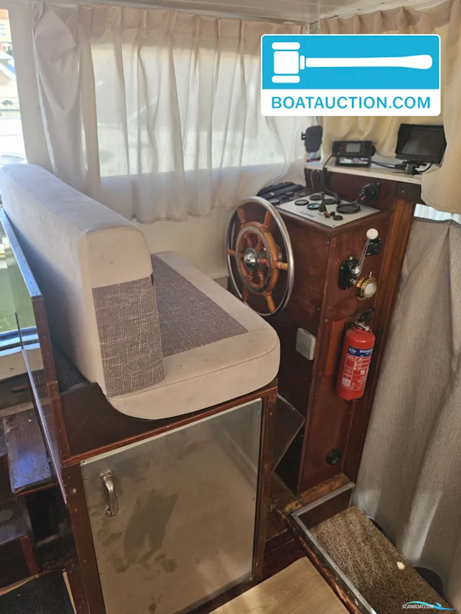 Motorboat 1050