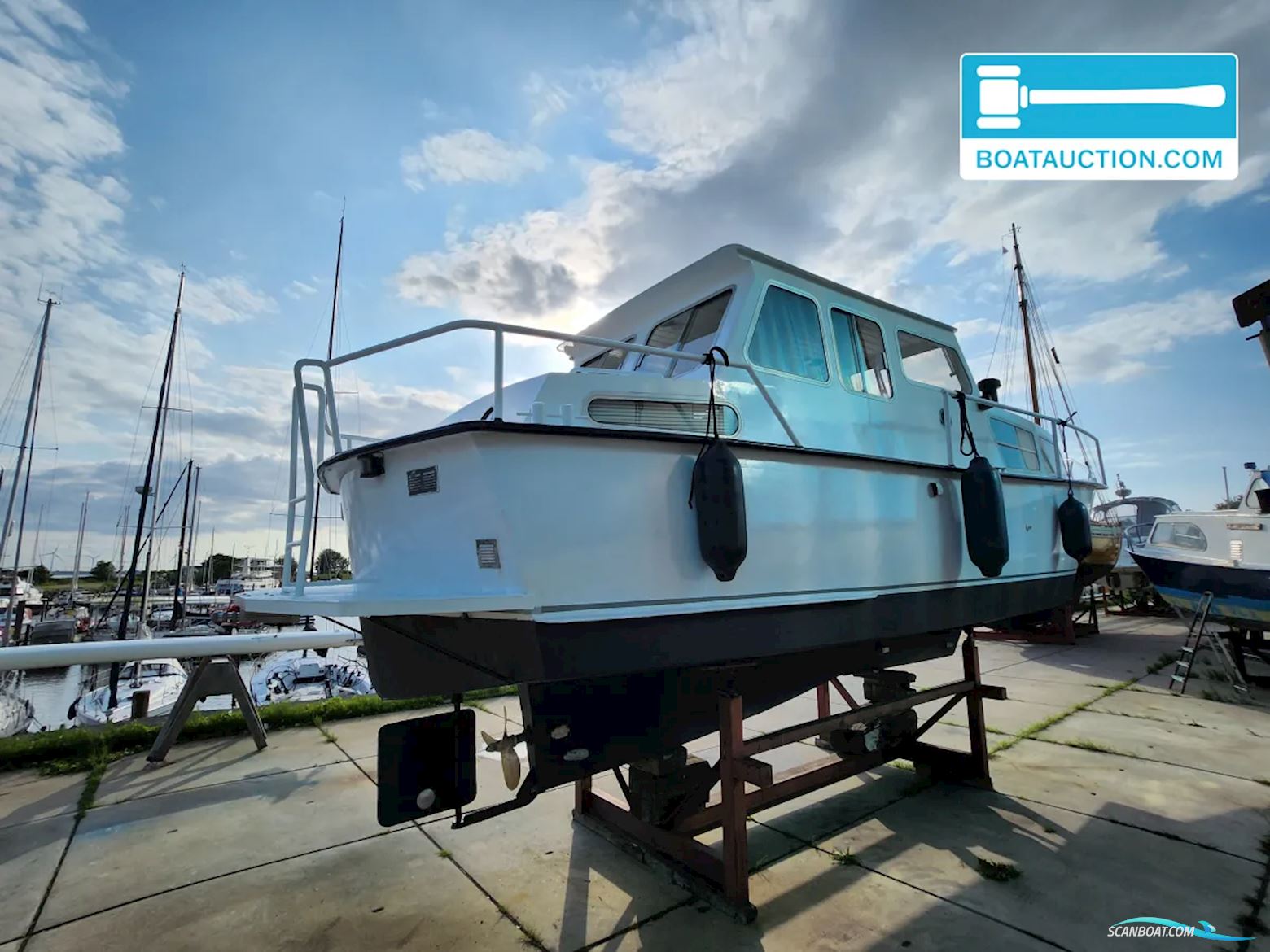 Motorboat 1050