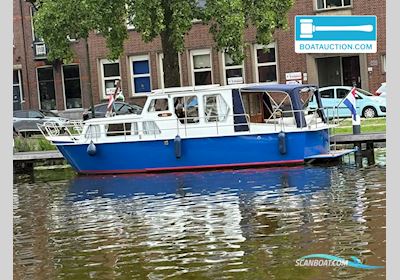 Motorboat 1050 Motorboten , met Mitsubishu motor, The Netherlands