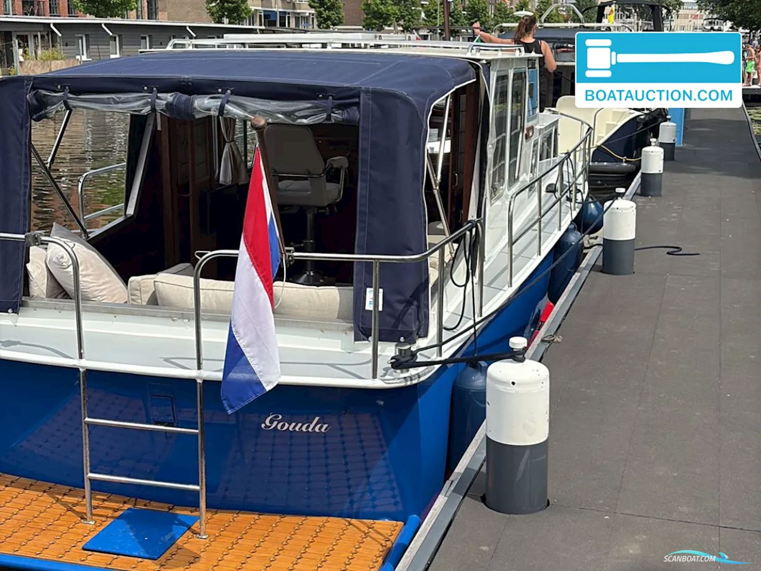 Motorboat 1050
