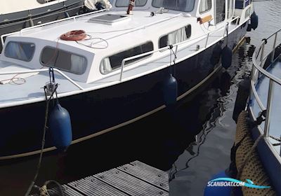 Motorboat 960 Motorboten 1985, met Peugeot Diesel 52 HP motor, France