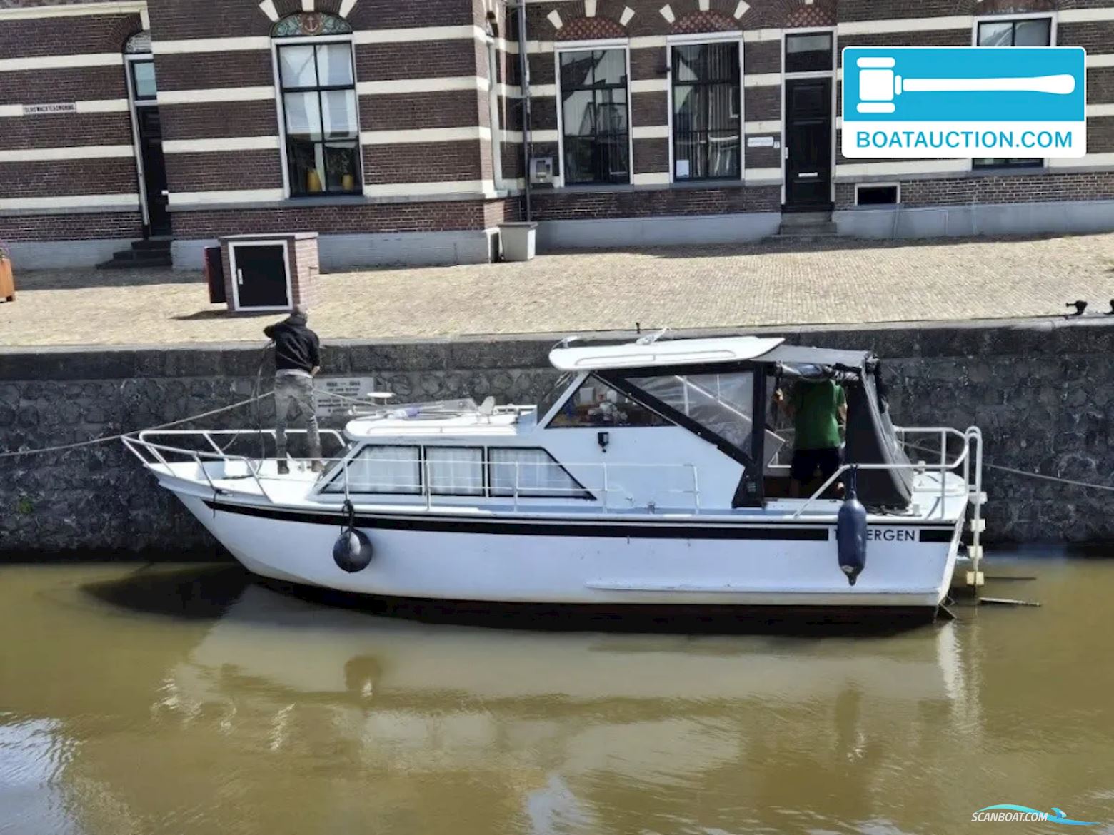 Motorkruiser 900 Motorboten , met Volvo Penta motor, The Netherlands