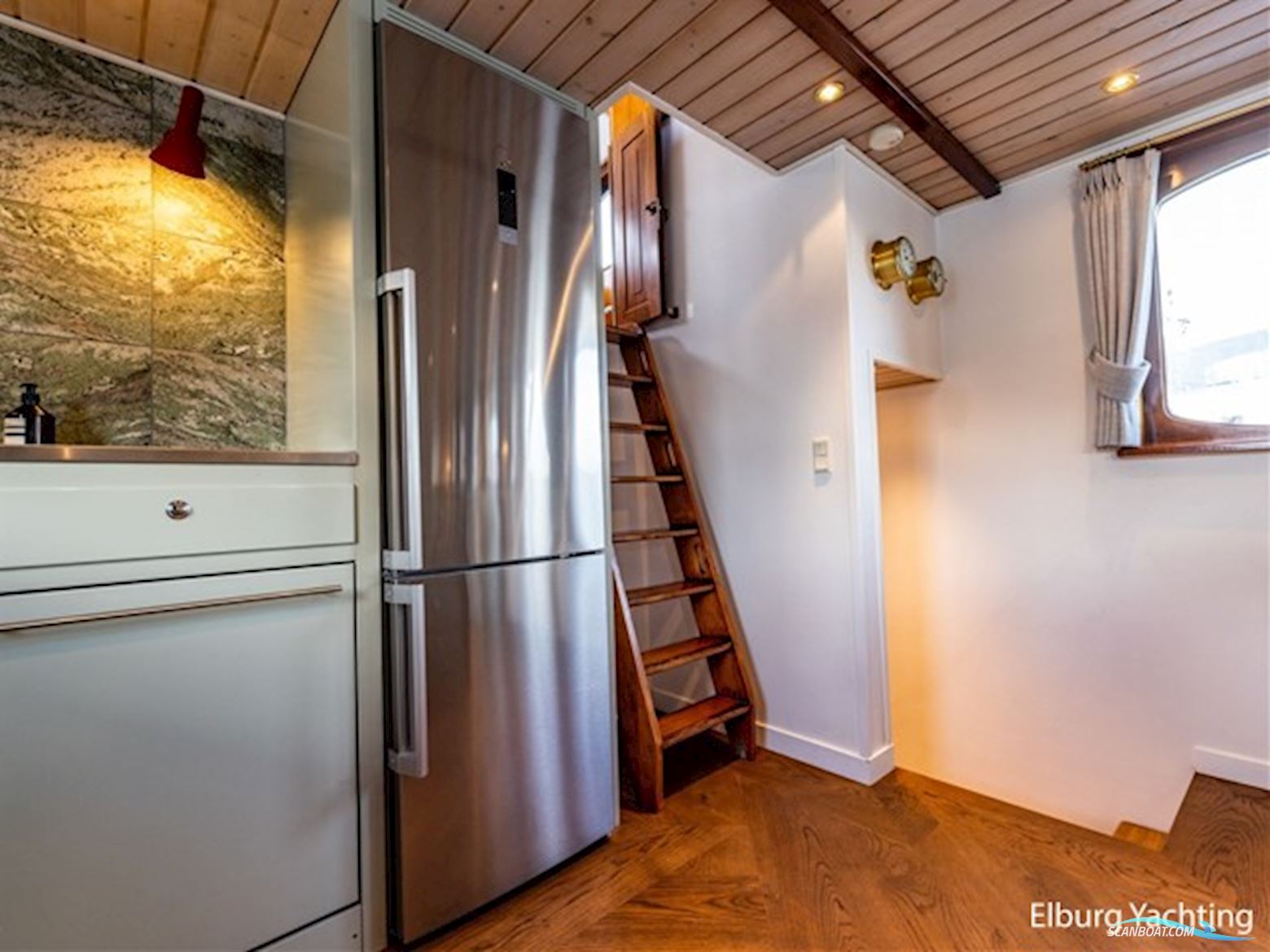 Motoryacht Cape Heima  - Wonen op het water 