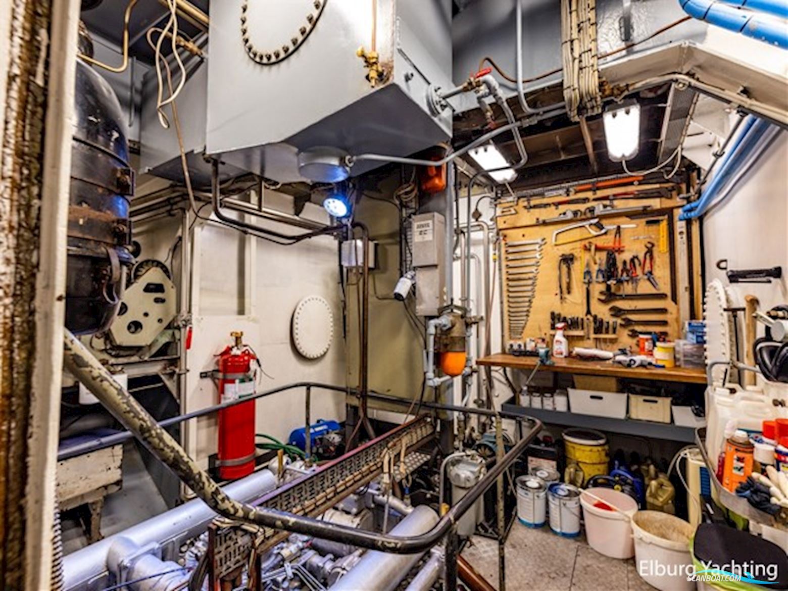 Motoryacht Cape Heima  - Wonen op het water 