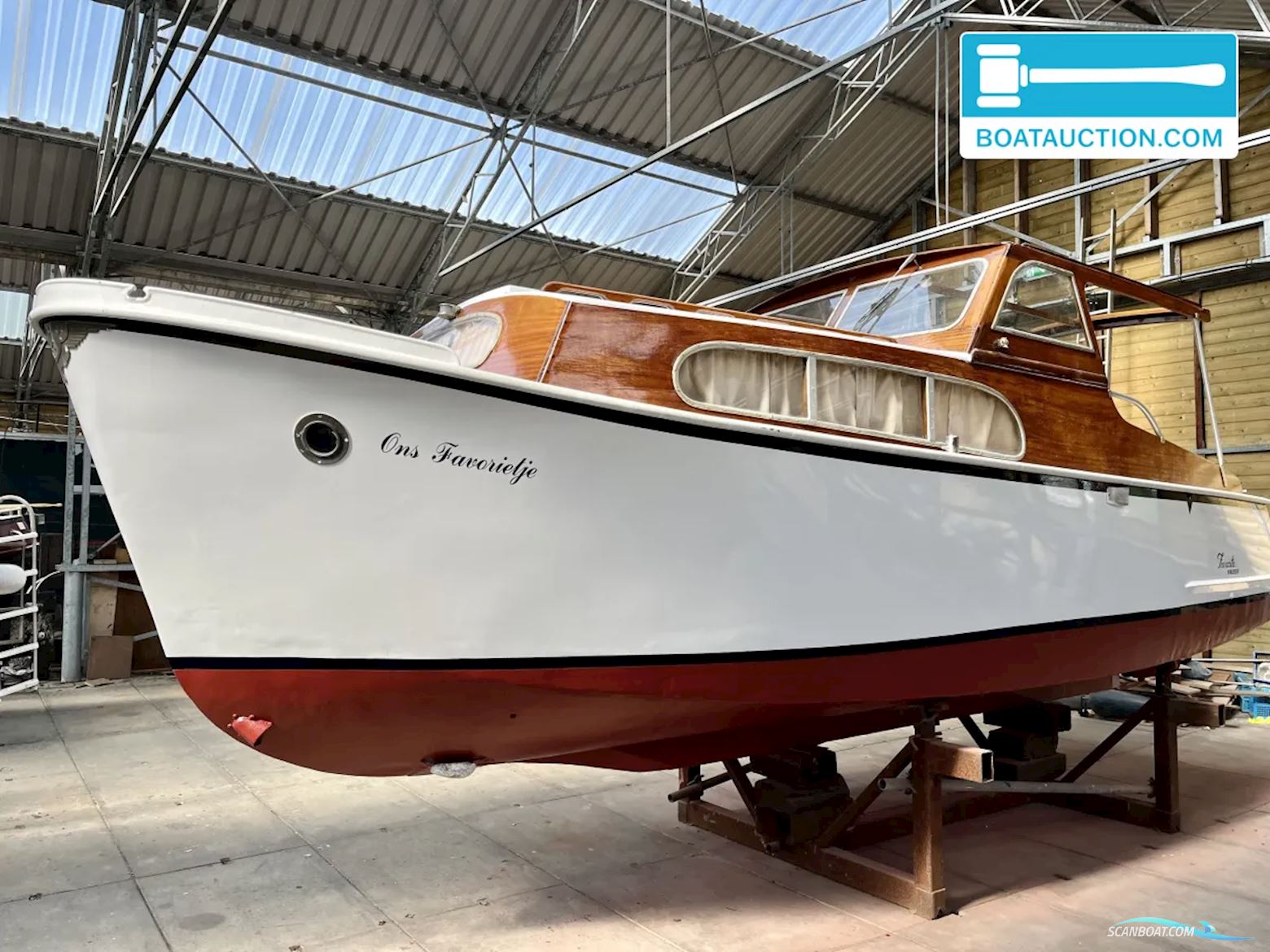 Mulder Favoriet 7.2 Motorboten 1953, met Marine motor, The Netherlands