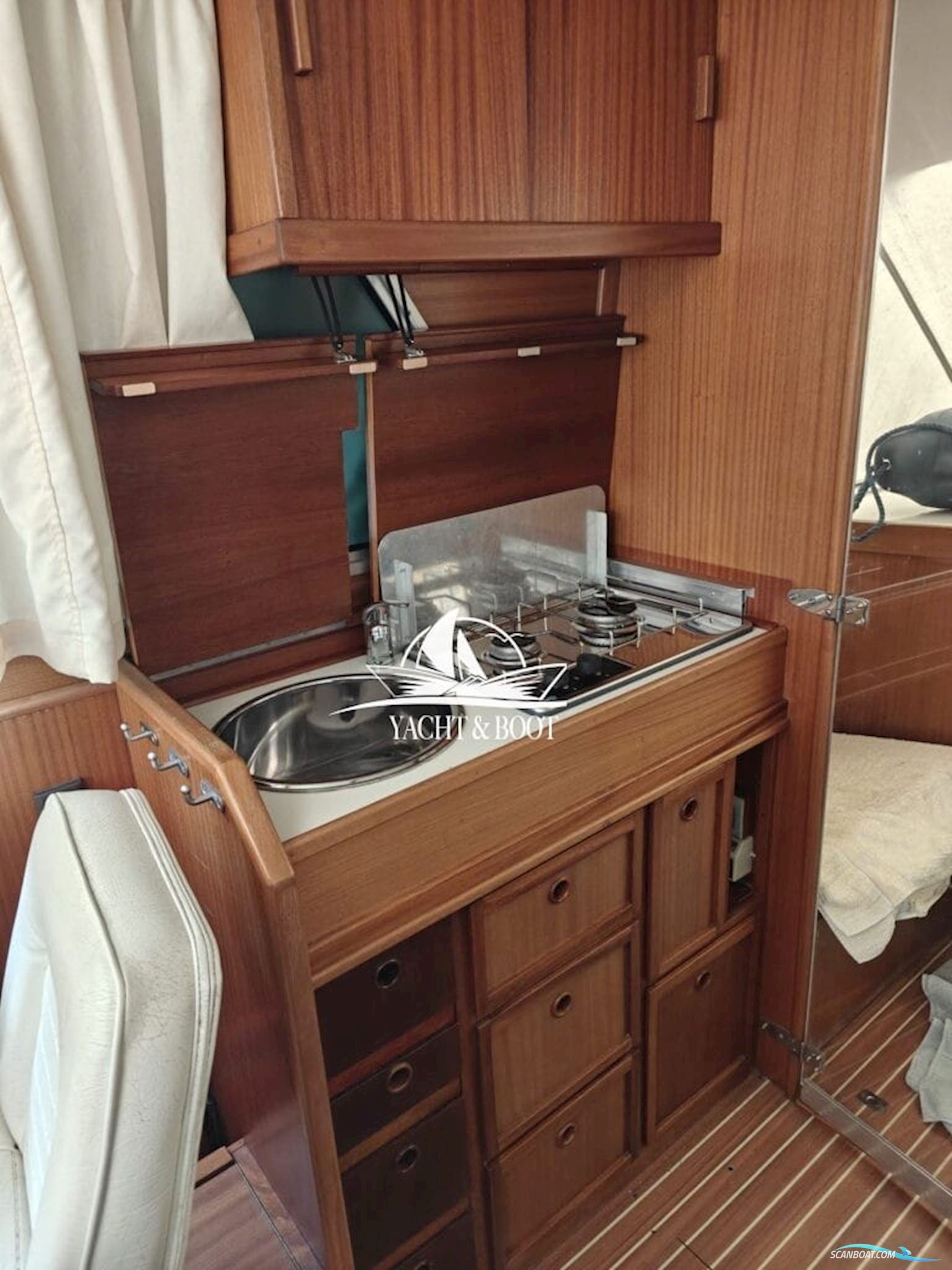 Müritz-Yacht Management Aquilla 900 Traveller