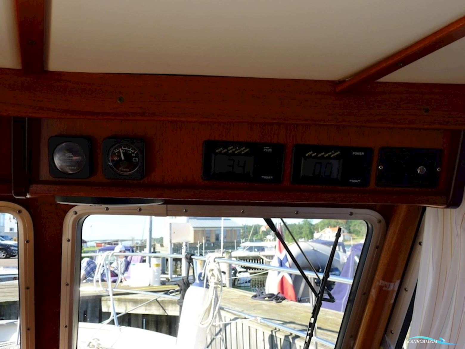 Najad Trawler 37 Flyb.