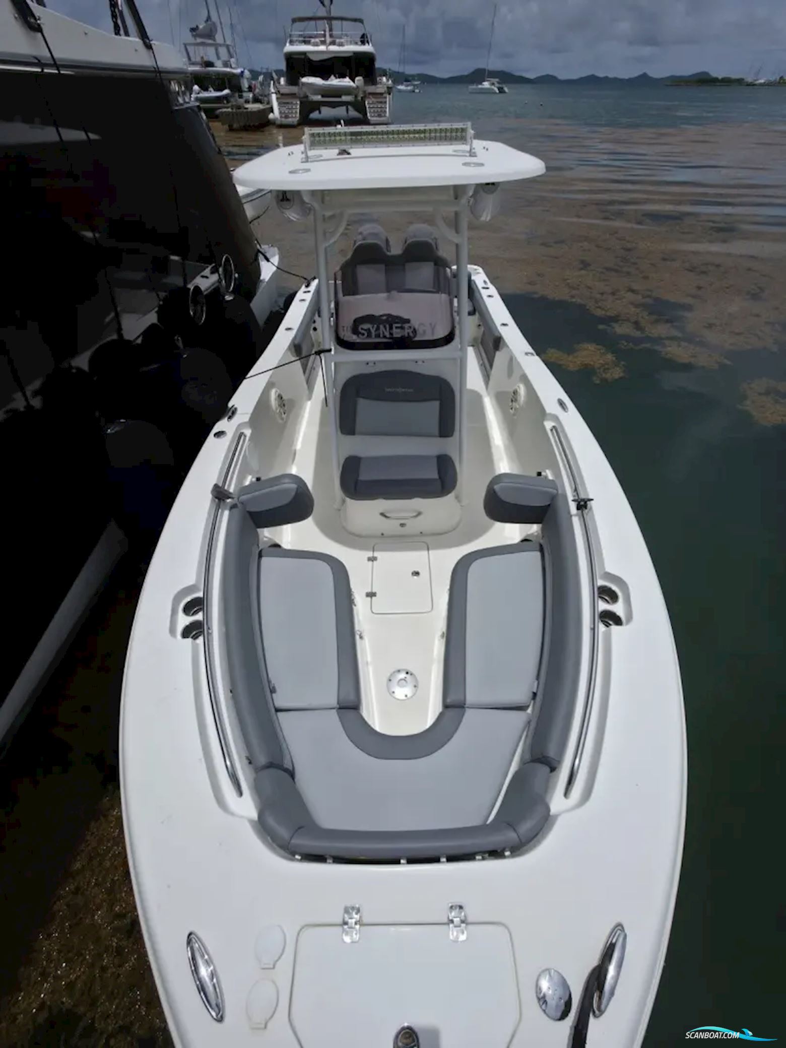 Nauticstar 2602 Legacy