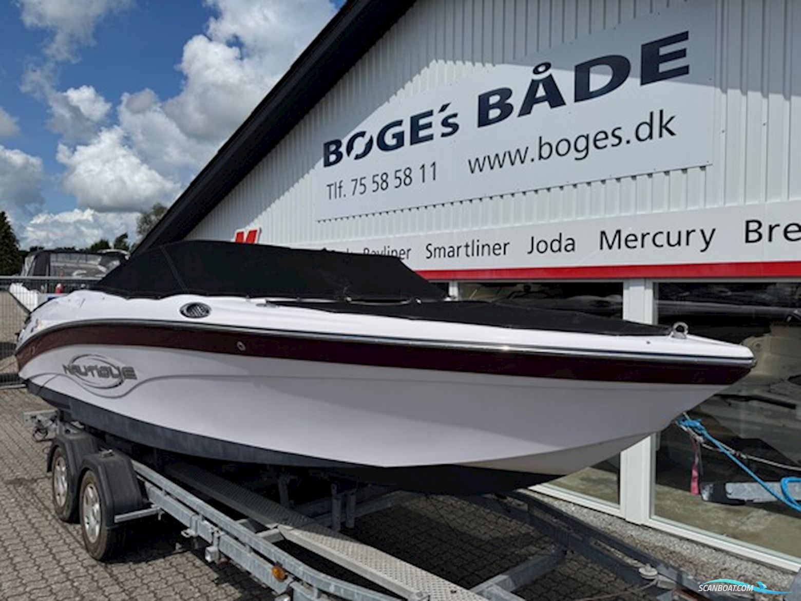Nautique 226 Limited med 375 hk ZR6 8,1L V8 i/o og 3000 kg Humbauer bådtrailer - Engros til CVR nummer