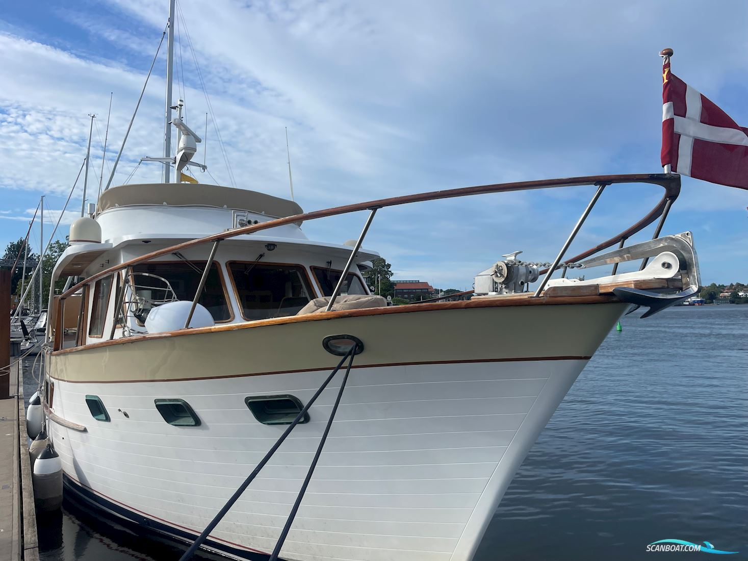 NEDSATTES 150.000kr ved hurtig handel Defever 48 Sundeck