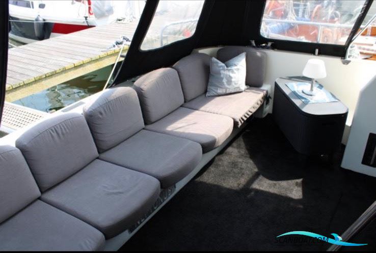 Neptunus 138 Sedan Fly