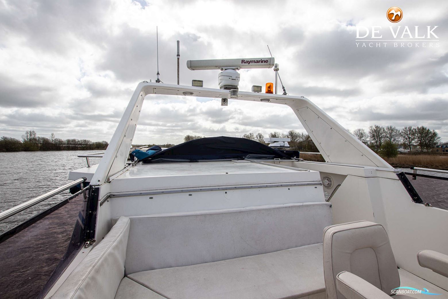 Neptunus 145 Flybridge